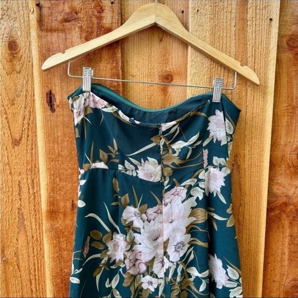 🌿 Green and Blush Floral Strapless Sweetheart Tulip Midi Dress 🌿 - Picture 9 of 10